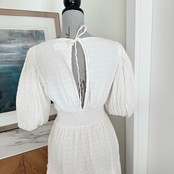 Sovere Australian brand Cotton Puffed Sleeve Off White Tiered Summer Dress - Picture 13 of 16